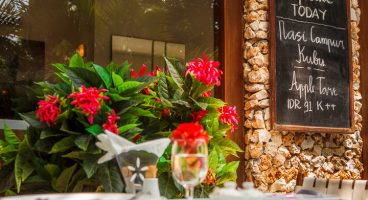 Kubu Villas Seminyak - Kubu Café, In-Villa Dining and BBQ - Dining Experiences