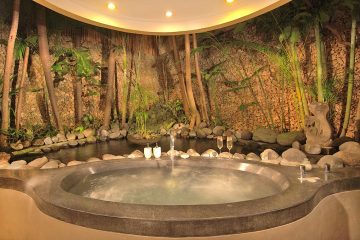 Villa Kubu Premium Spa One Bedroom Bathroom Jacuzzi 1 Seminyak Bali