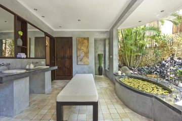 Villa Kubu Premium Spa One Bedroom Bathroom Jacuzzi 2 Seminyak Bali